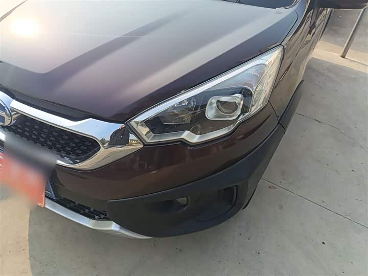 BAIC Changhe Q25 2016 1.5 L MT — фото 19