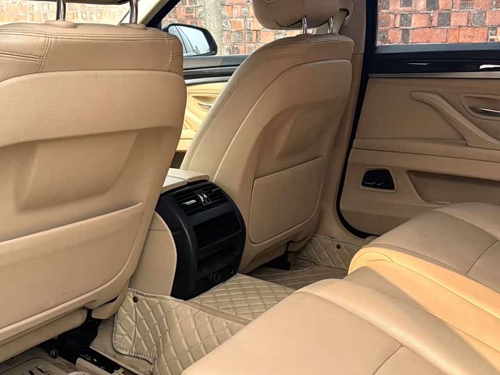 BMW 5-Series 2014 525 Li — фото 12
