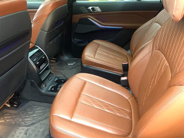 BMW X7 2021 x Drive 40i M — фото 9