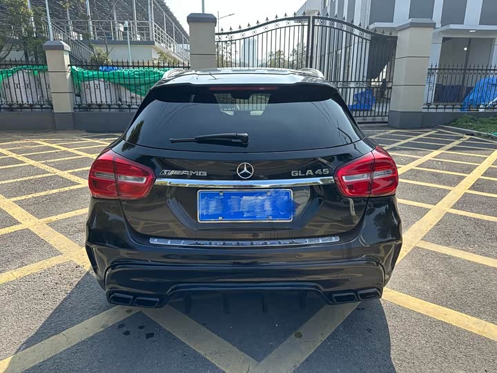 Mercedes-Benz GLA 2015 AMG GLA 45 4 MATIC — фото 4