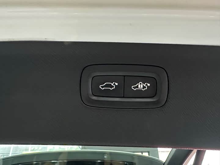 Volvo XC90 Hybrid 2018 E Hybrid T 8 7 — фото 10