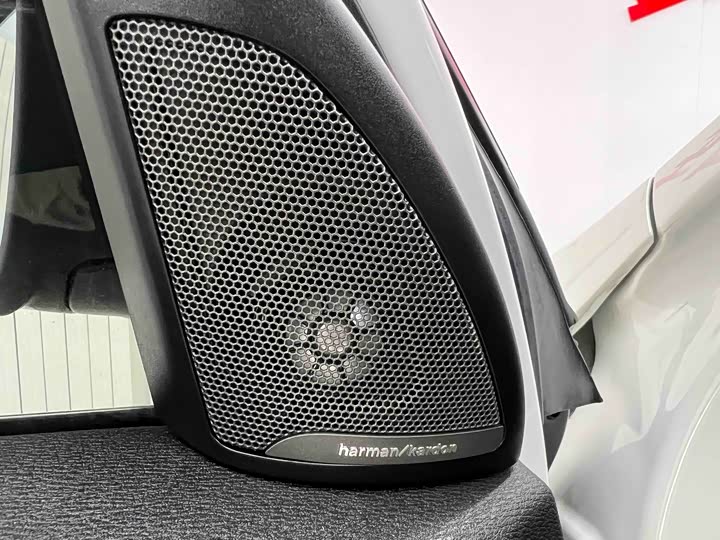 BMW X1 2022 x Drive 25 Li — фото 9