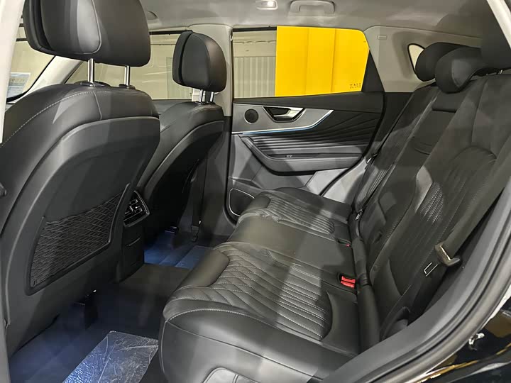 Hongqi HS5 2023 2.0 T 4 WD Pro — фото 8