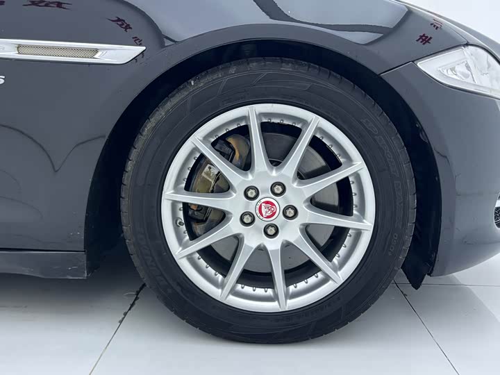 Jaguar XJ 2015 XJL 3.0 SC 2 WD — фото 7