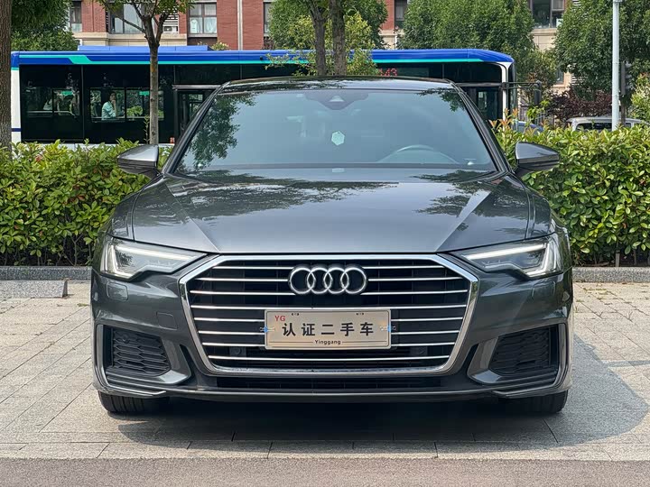 Audi A6L 40 TFSI люкс-динамик — фото 2