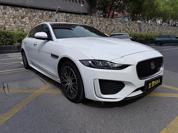 Jaguar XEL 2021 2.0 T 200 PS R-DYNAMIC — фото 3