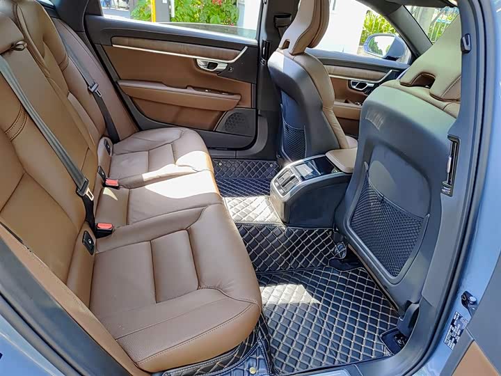 Volvo S90 2022 B 5 — фото 11