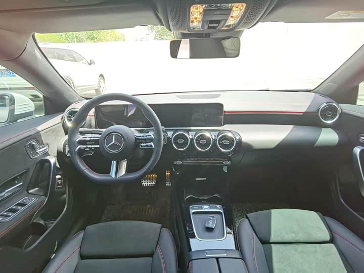 Mercedes-Benz CLA — фото 9