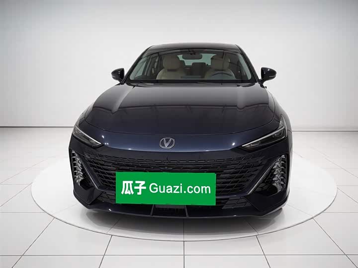 Changan UNI-V 2022 1.5 T Premium — фото 24