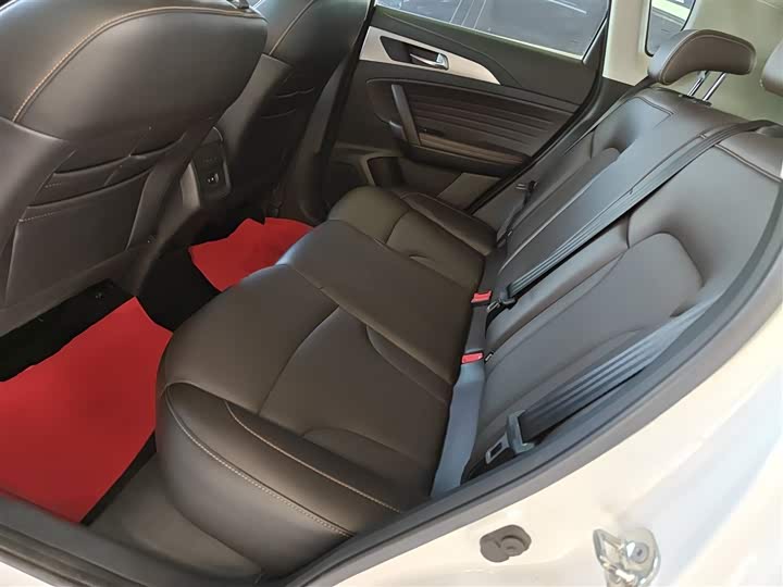 Changan CS35 PLUS 2019 1.6 L MT — фото 17