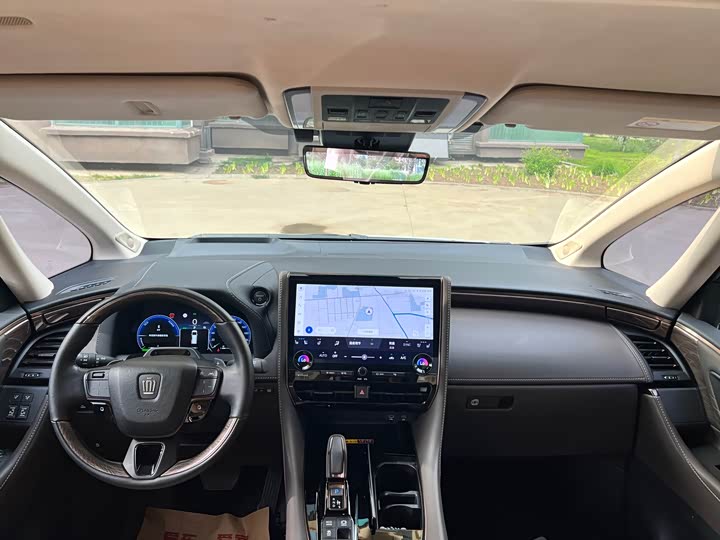 Toyota Vellfire — фото 9