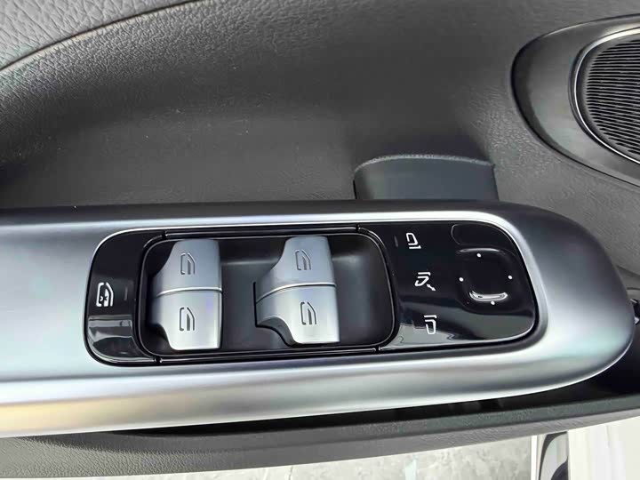 Mercedes-Benz C-Class 2022 C 200 L — фото 15