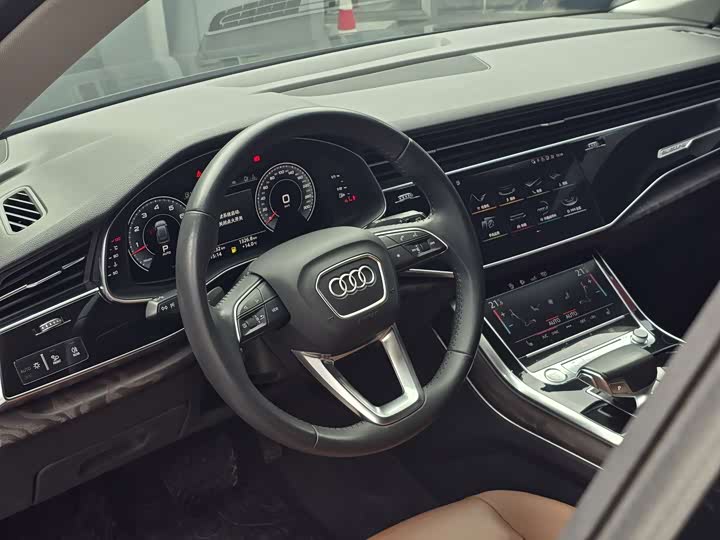 Audi Q8 2019 55 TFSI — фото 22