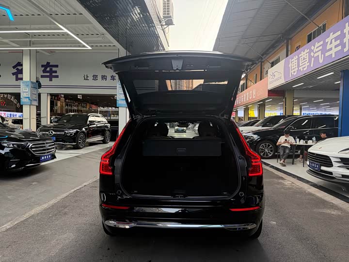 Volvo XC60 2025 B 5 4 WD — фото 20