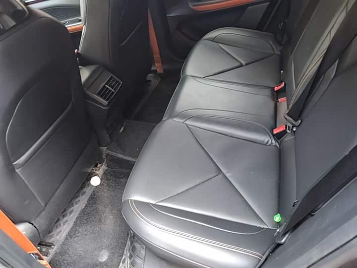 Changan UNI-V 2022 1.5 T Premium — фото 17