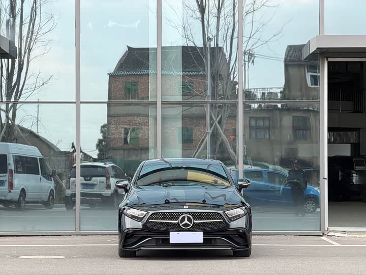 Mercedes-Benz CLS 2023 CLS 300 Luxury — фото 2