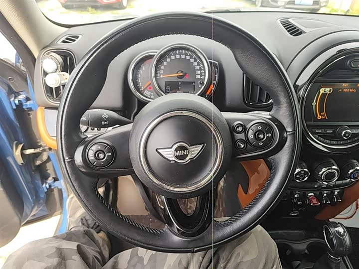 MINI Countryman — фото 11