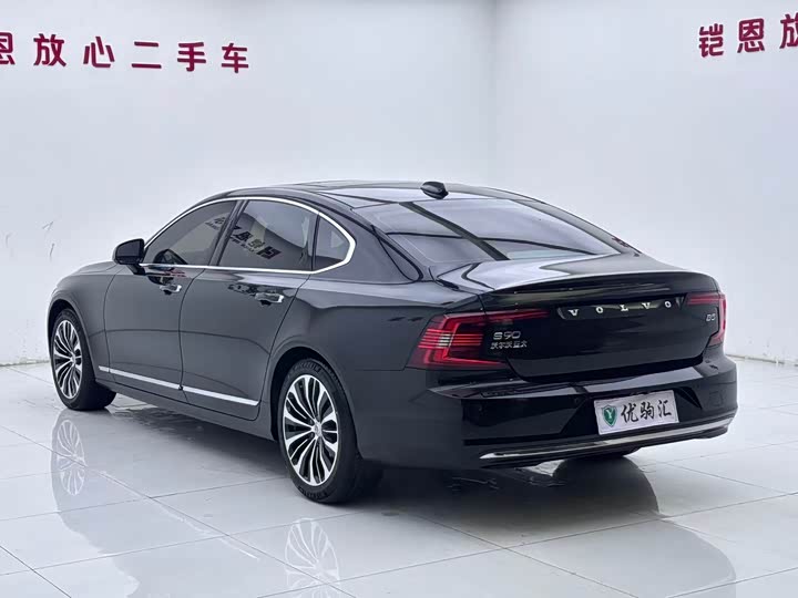 Volvo S90 2023 B 5 — фото 6