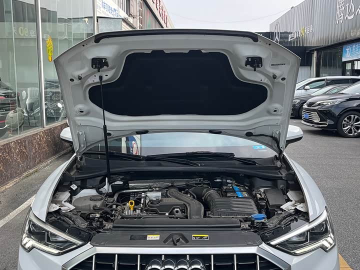 Audi Q3 2023 35 TFSI （1.5 T） — фото 13