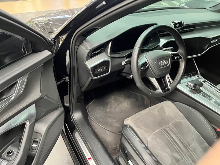 Audi A6L 40 TFSI — фото 4