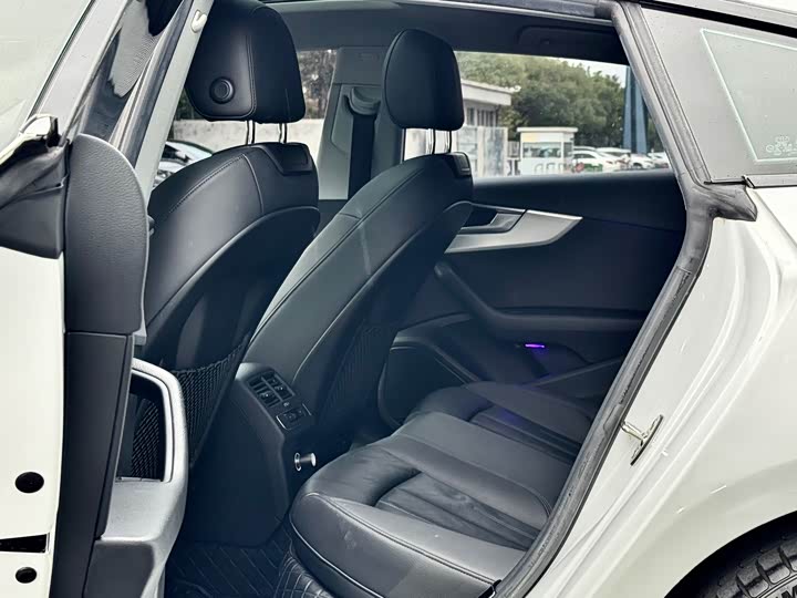 Audi A5 Sportback 40 TFSI стиль — фото 11