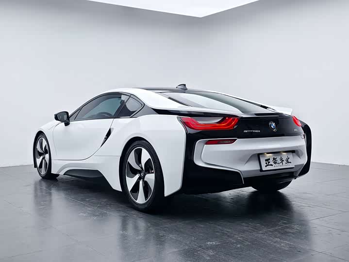 BMW i8 2014 Standard — фото 55