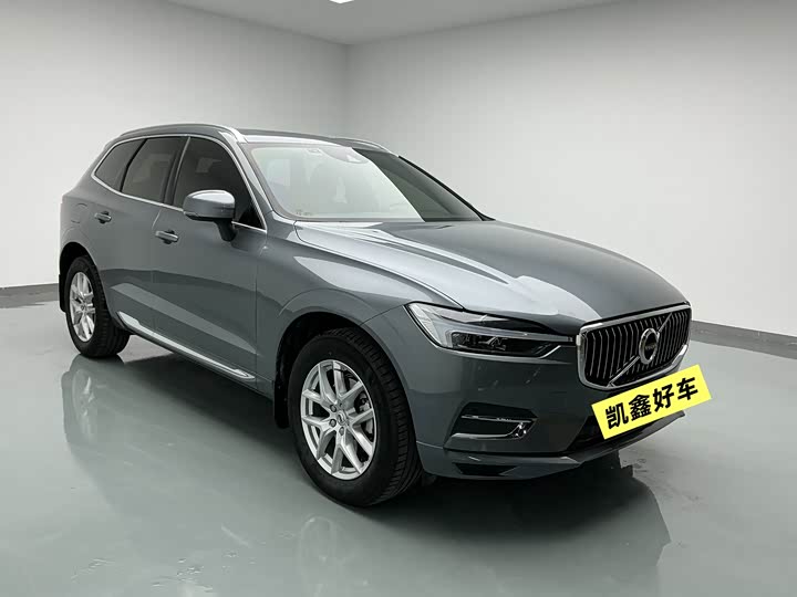 Volvo XC60 2021 T 5 4 WD — фото 3