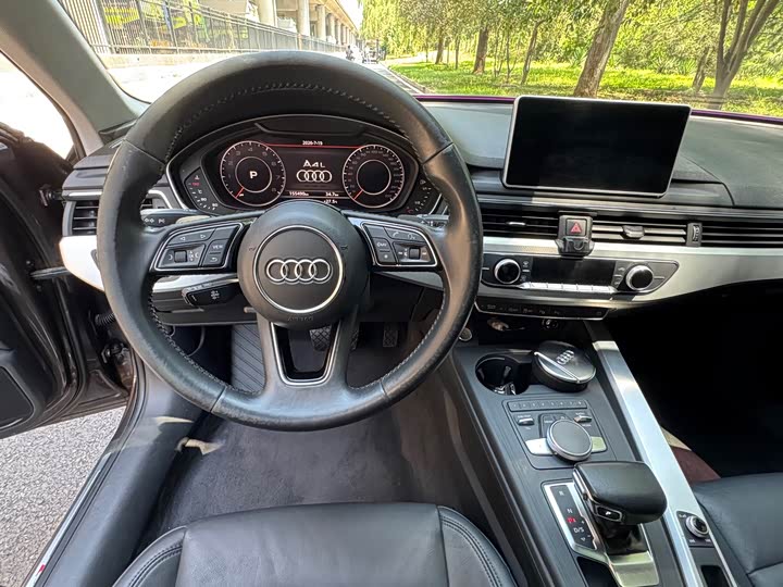 Audi A4L 40 TFSI стиль V — фото 13