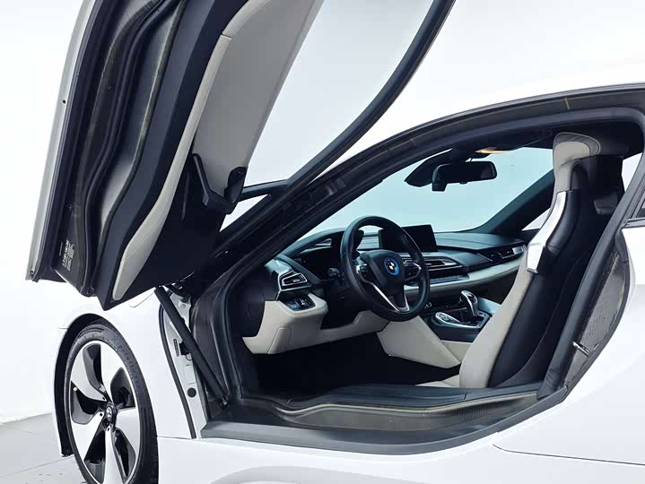 BMW i8 2014 Standard — фото 34