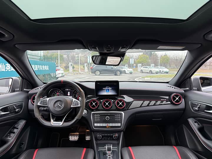 Mercedes-Benz GLA 2017 AMG GLA 45 4 MATIC — фото 9
