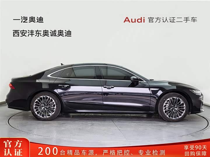 Audi A7L 2024 45 TFSI Luxury — фото 3