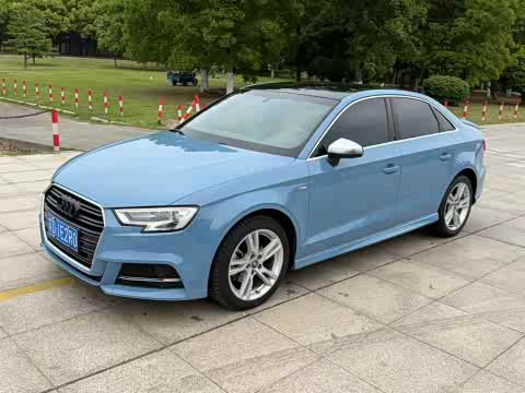 Audi A3 2018 30 Limousine 35 TFSI — фото 10