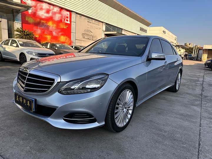 Mercedes-Benz E-Class рестайлинг E 260 L — фото 11
