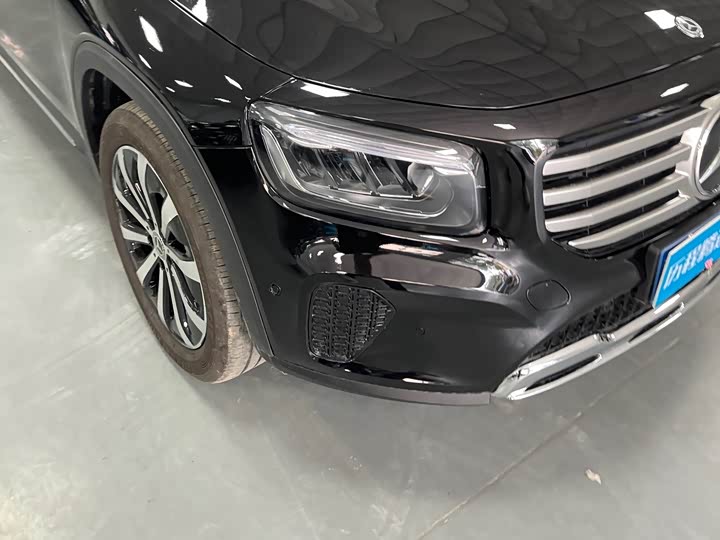 Mercedes-Benz GLB 220 динамик — фото 4