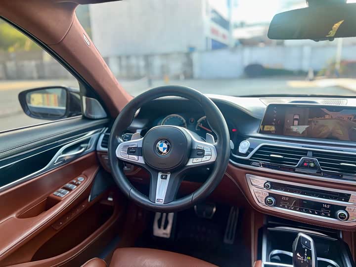 BMW 7-Series 2018 740 Li x Drive M — фото 7
