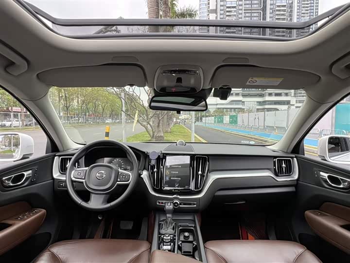 Volvo XC60 2019 T 5 4 WD VI — фото 21