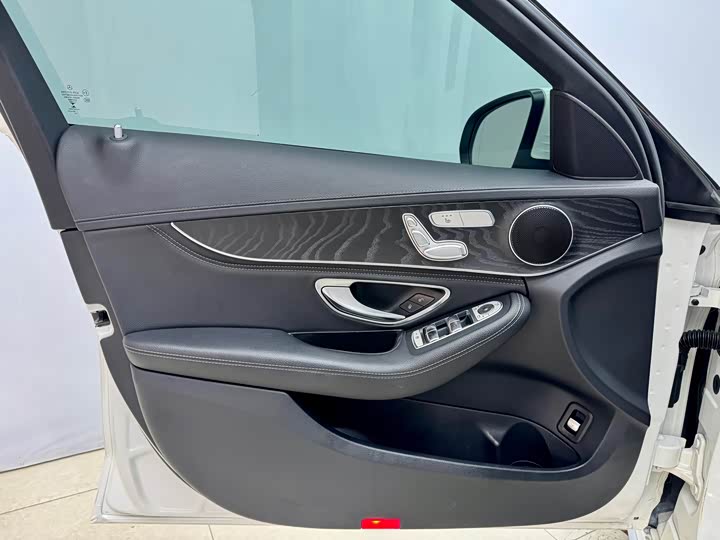 Mercedes-Benz C-Class 2019 C 260 L — фото 7