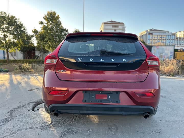 Volvo V40 2015 1.6 T — фото 5