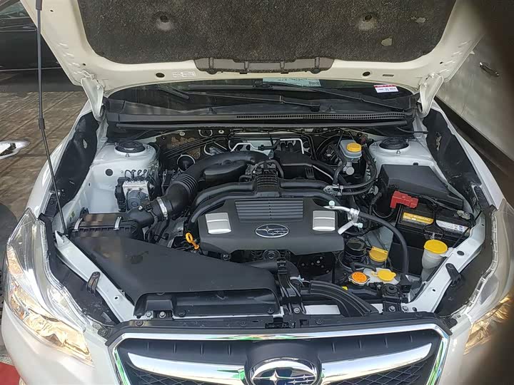 Subaru XV 2014 2.0i — фото 20
