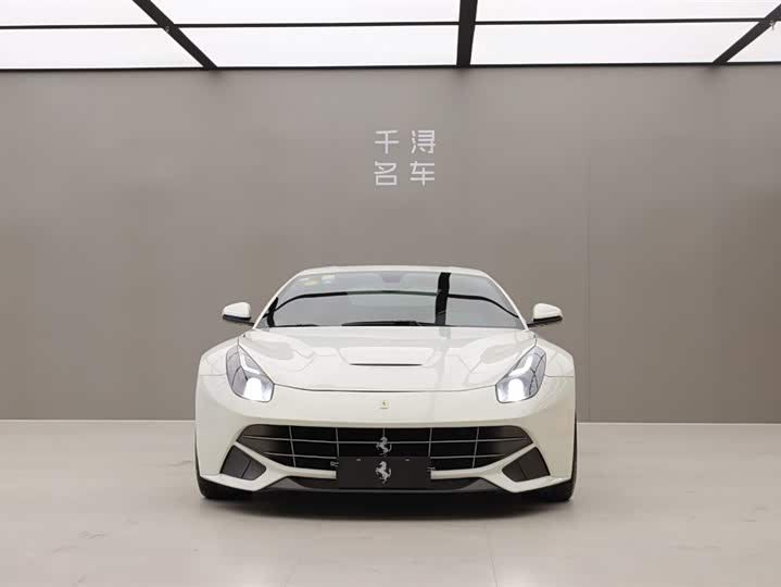Ferrari F12berlinetta 2013 6.3 L Standard — фото 2