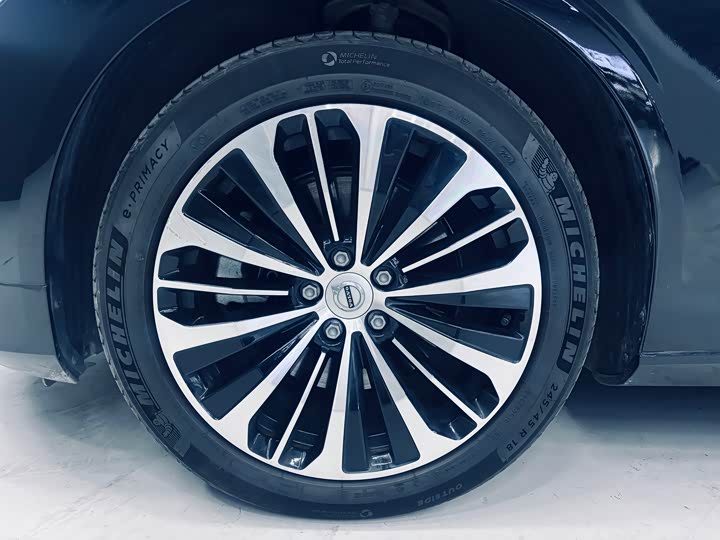 Volvo S90 2025 B 5 — фото 21