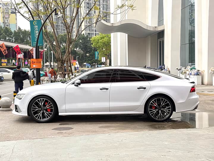Audi A7 2018 50 TFSI quattro Comfort — фото 11