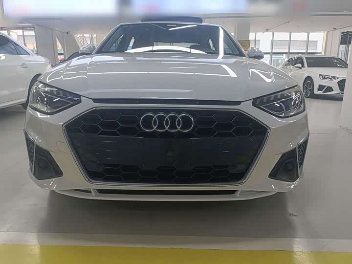 Audi A4L 40 TFSI стиль-динамик — фото 2