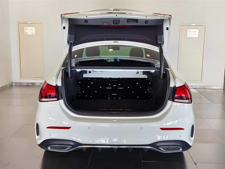 Mercedes-Benz A-Class 2022 A 200 L — фото 9