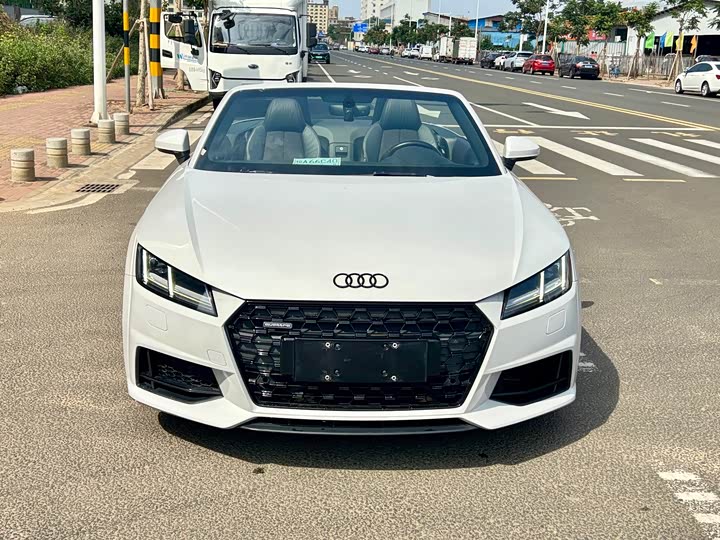 Audi TT 2015 TT Roadster 45 TFSI — фото 2