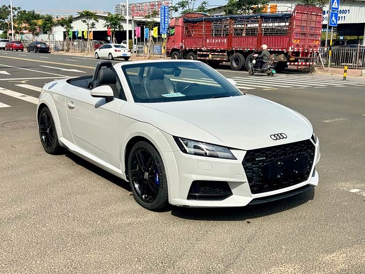 Audi TT 2015 TT Roadster 45 TFSI — фото 3