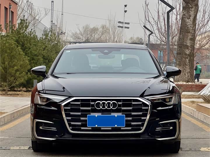 Audi A6L 40 TFSI люкс-динамик — фото 2