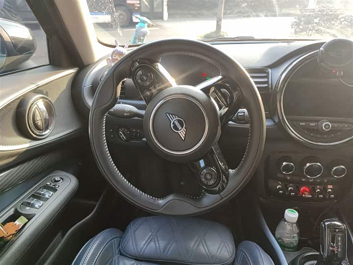 MINI Clubman — фото 3