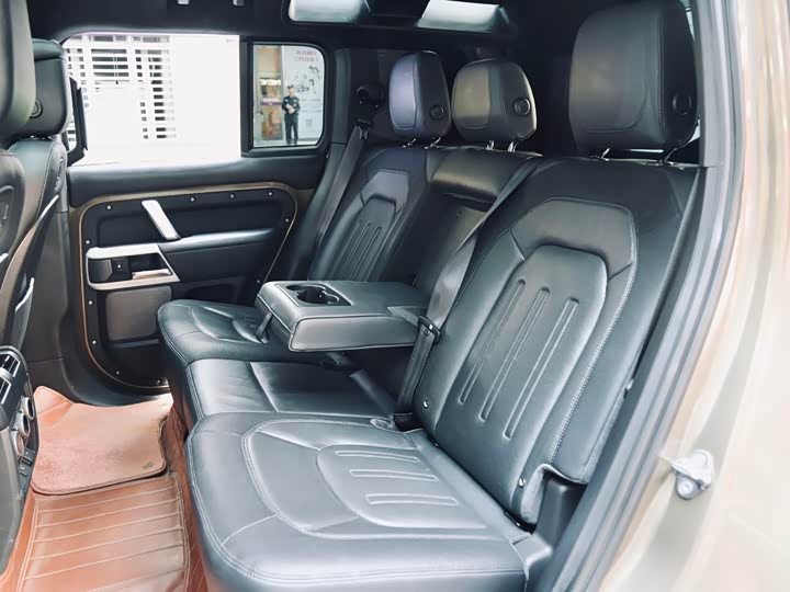 Land Rover Defender — фото 14