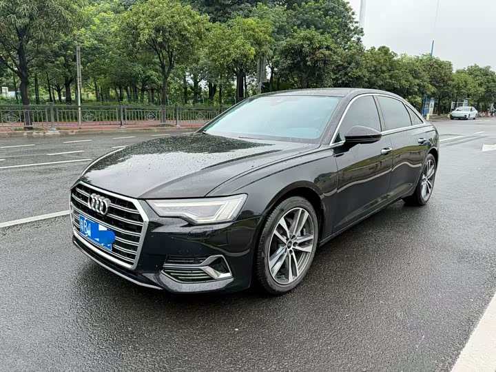Audi A6L 2023 40 TFSI — фото 1